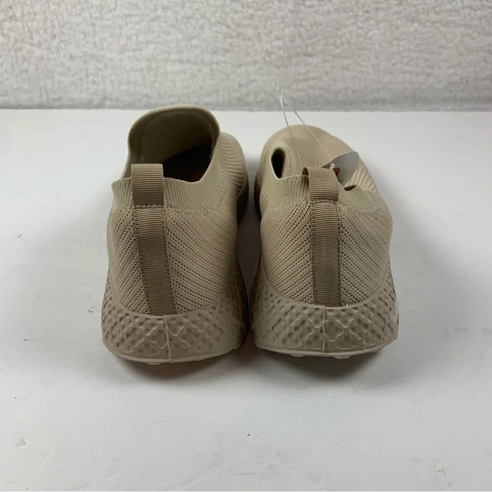 Blondo Womens Shara Slip On Knit Stretch Sneakers Tan Textured Size 8 NWOB 7233‎